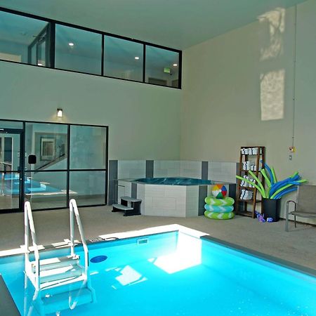 Baymont By Wyndham Monte Vista Hotell Exteriör bild
